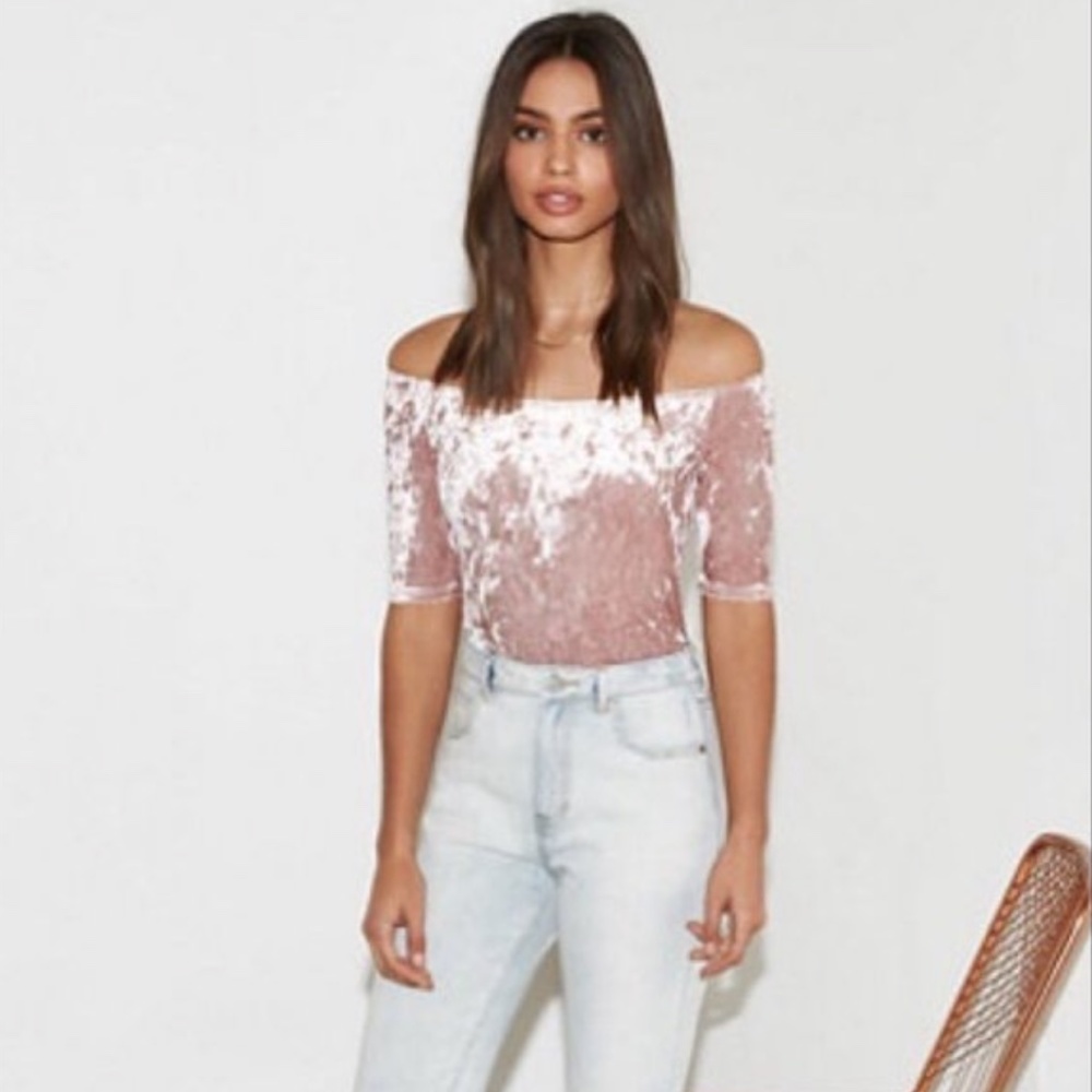 Kendall & Kylie Pacsun Off The Shoulder Velvet Velour Pink Top NWT